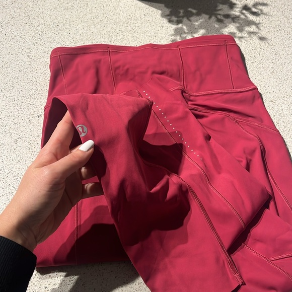 Lululemon Sz 4 Fast & Free 7/8 Tight II *Nulux 25" in Violet Red (dark hot pink) - Picture 9 of 16